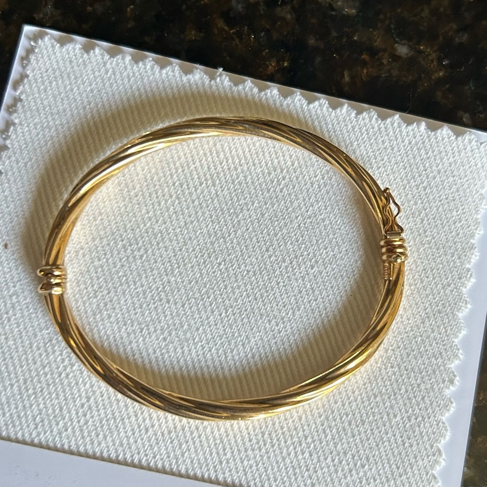 14k solid gold bangle bracelet